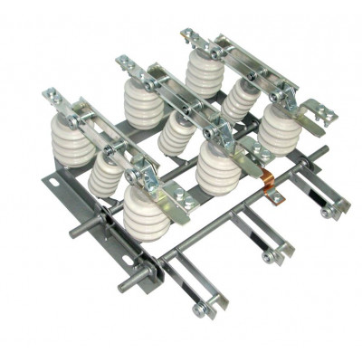 Фотография Разъединитель  РВЗ-10/630-II УХЛ3 с приводом ПР-10 EKF Stingray, артикул rvz-10-630-IIz