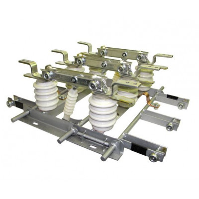 Фотография Разъединитель РВЗ-10/1000-III УХЛ3 с приводом ПР-10 EKF Stingray, артикул rvz-10-1000-IIIz