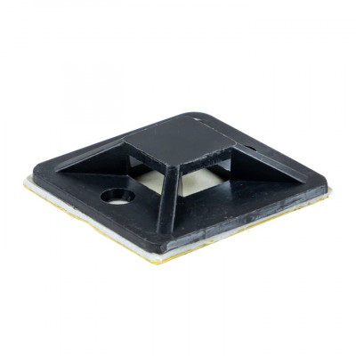 Фотография Площадка самоклеящаяся (30х30мм.) черная (100шт.) EKF, артикул plc-30x30-b