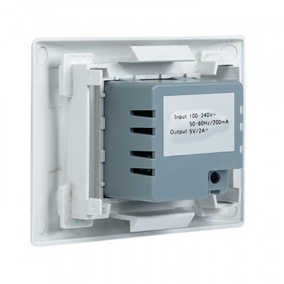 Фотография Розетка USB 2.1А, 2 гнезда, без индикатора EKF, артикул E2MR2-20USB-10