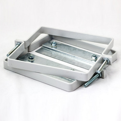 Фотография Крепление на столб Скоба для ЩУРН-П EKF PROxima, артикул pb-kit-s