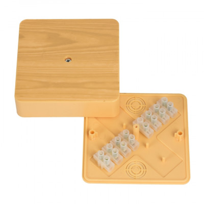 Фотография Коробка разветвительная КМР-030-032кг (100х100х28)  с клеммником светлое дерево EKF PROxima, артикул plc-kmr-030-032kg-s